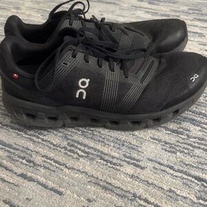 On Running Men's Black and Gray Athletic Shoes